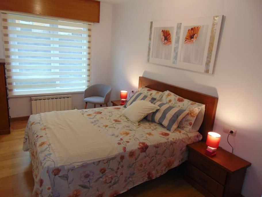 Apartamento Con Jardin ซานติอาโก เด กอมโปสเตลา ภายนอก รูปภาพ